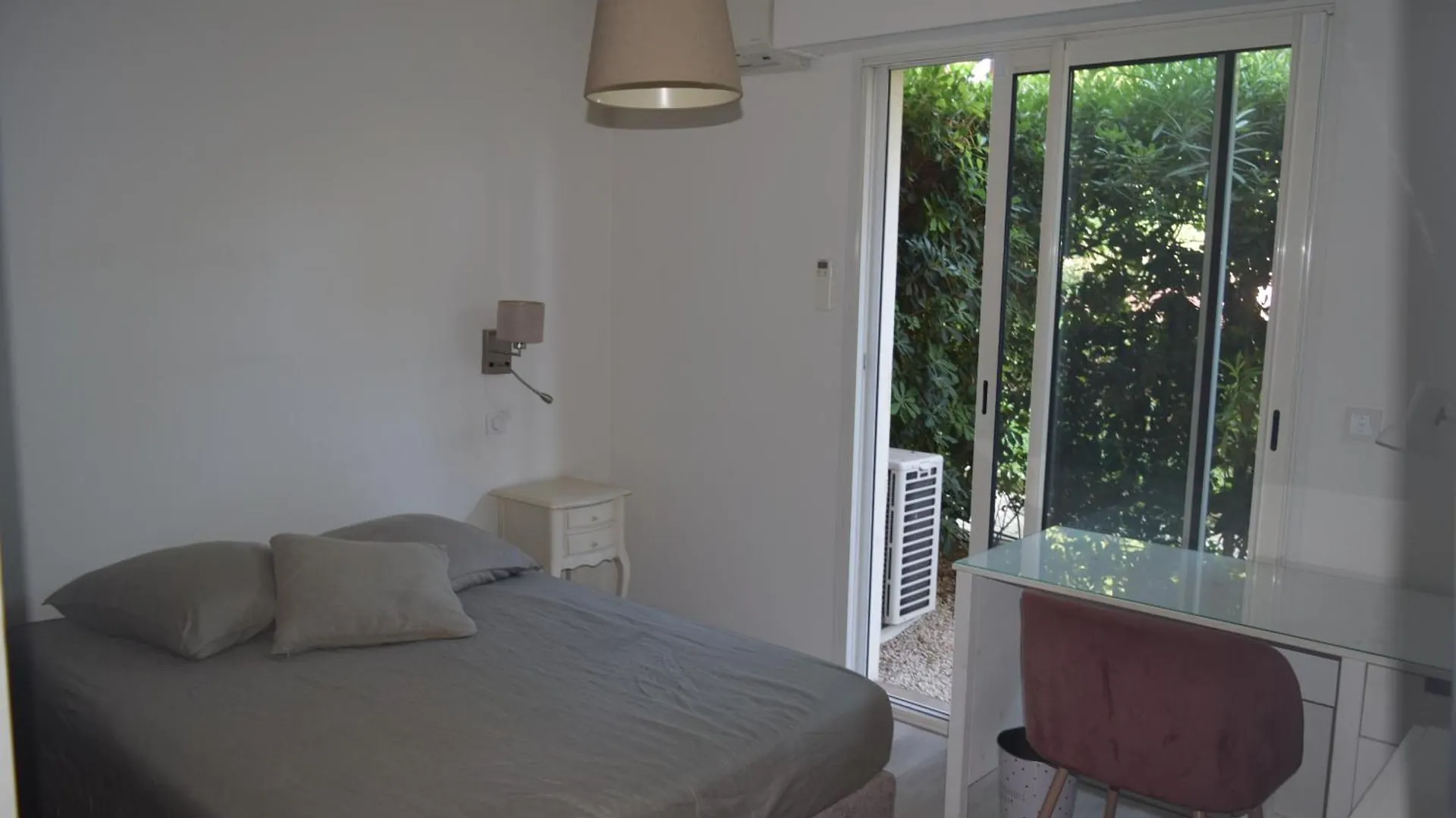 Appartement 3 Pieces Antibes 0*,  France